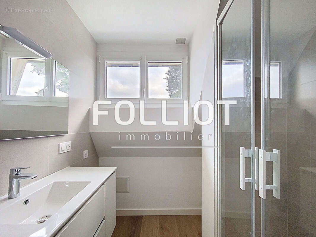 Appartement à SAINT-PAIR-SUR-MER