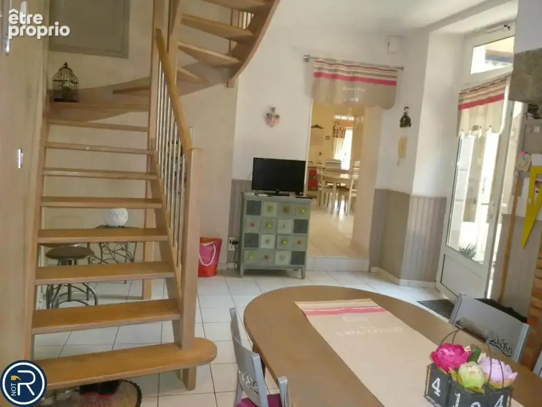 Maison 130 m² à Montsurs  - photo 8