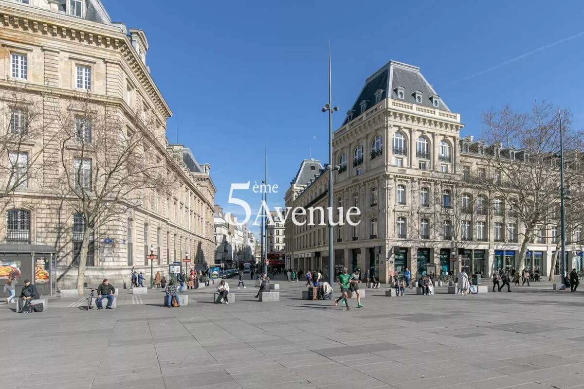 Appartement à PARIS-11E