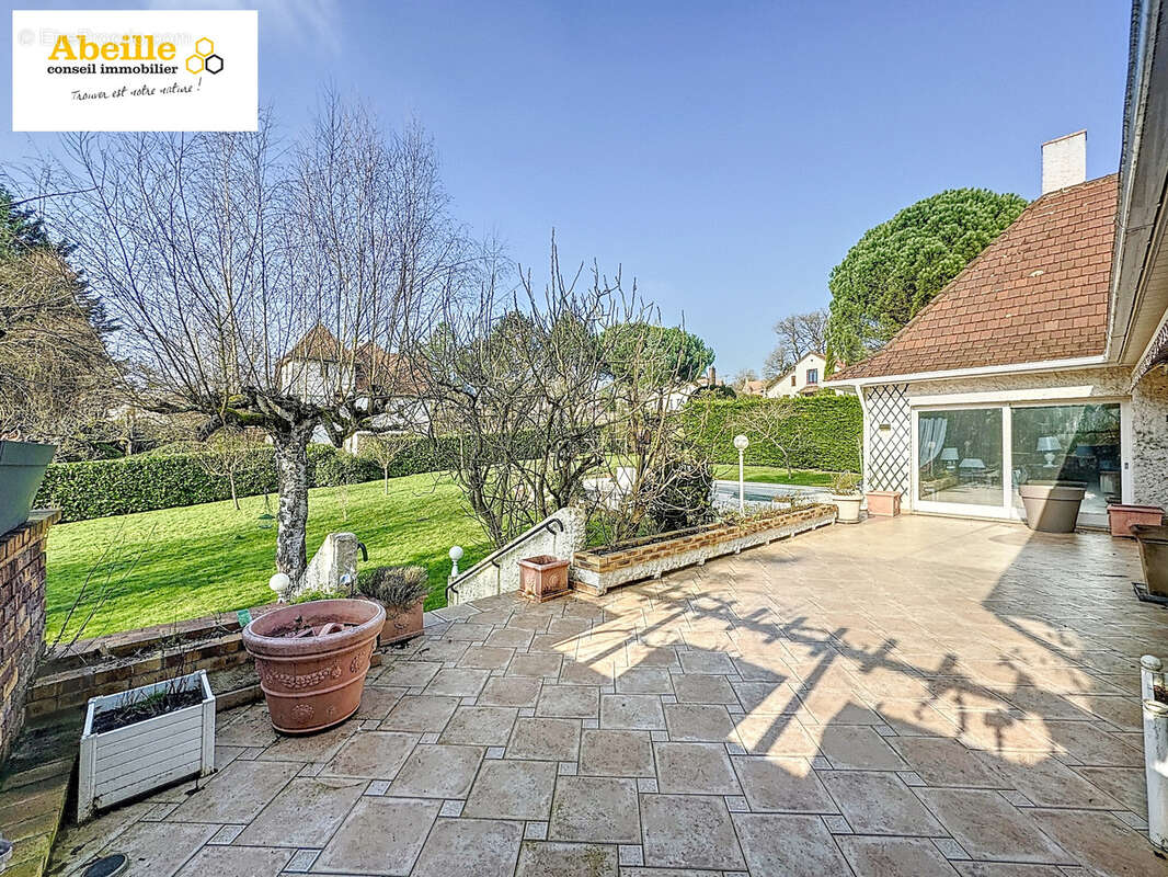 Maison à SAINT-CHERON