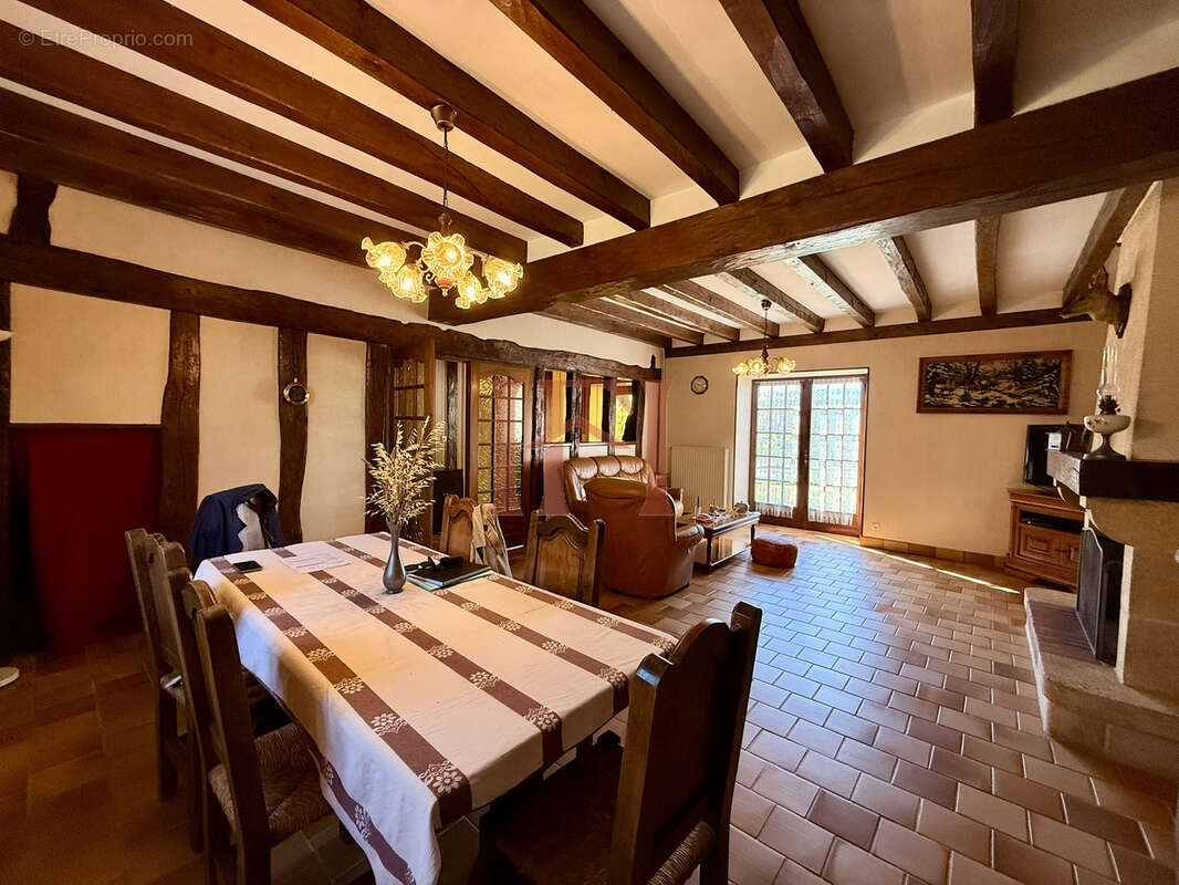 Maison à CLOYES-SUR-LE-LOIR