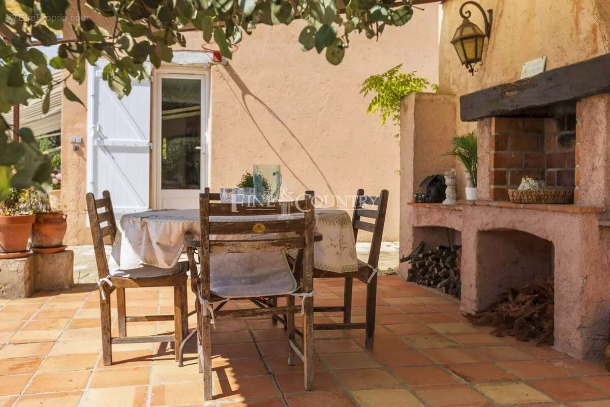 Maison à MONTAUROUX