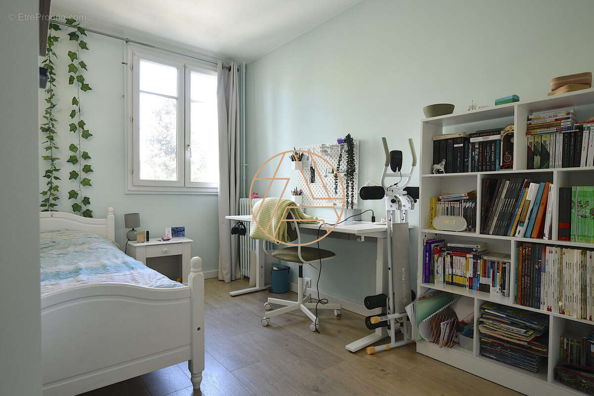 Appartement à SAINT-MAUR-DES-FOSSES