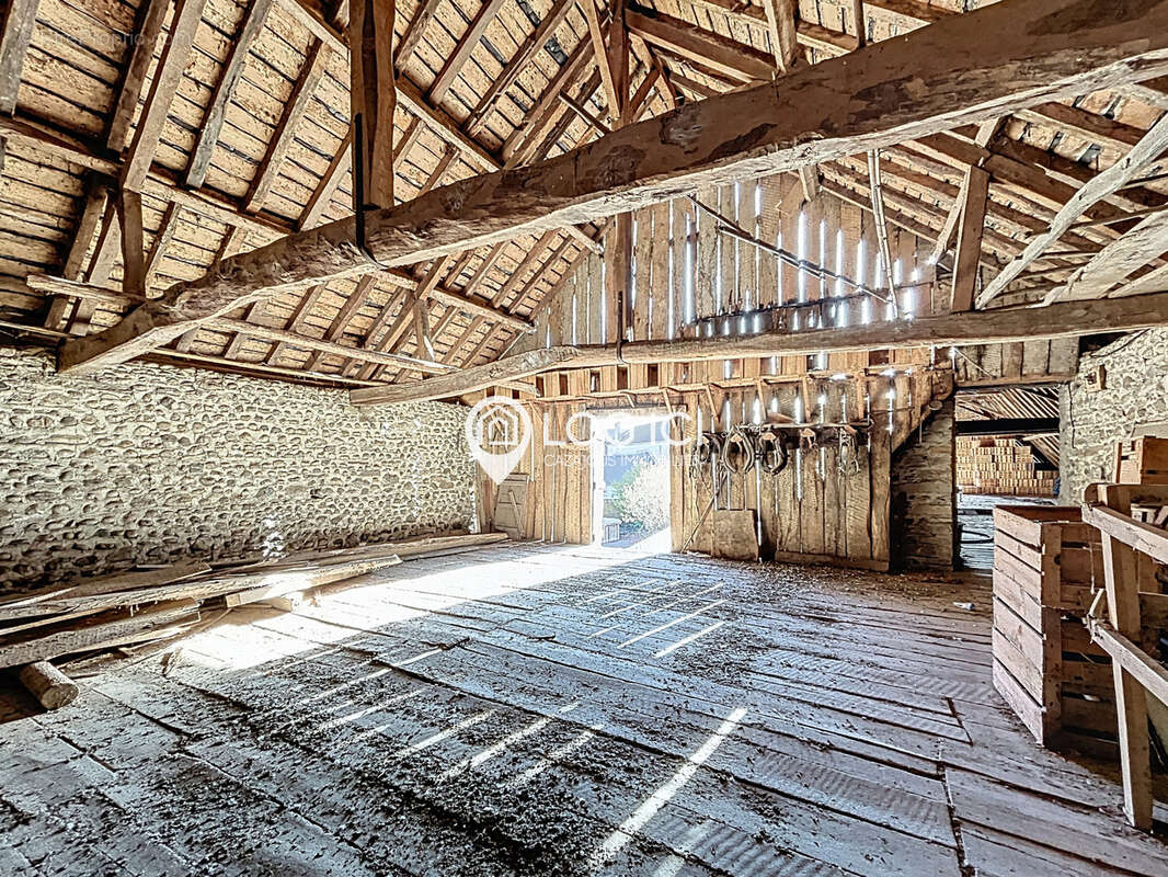 ANGAIS - Vente d'un enclos béarnais rénové avec maison d'habitation et location T4 - photo 23
