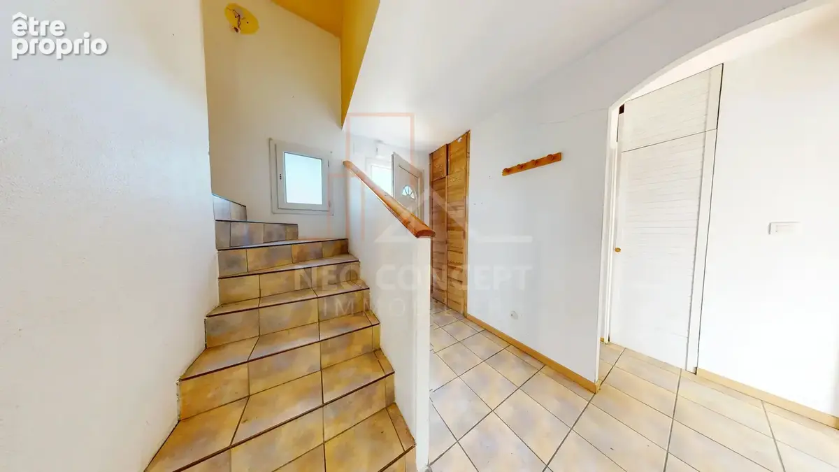 -- Beau potentiel pour cette maison 7 pièces au calme -- - photo 16