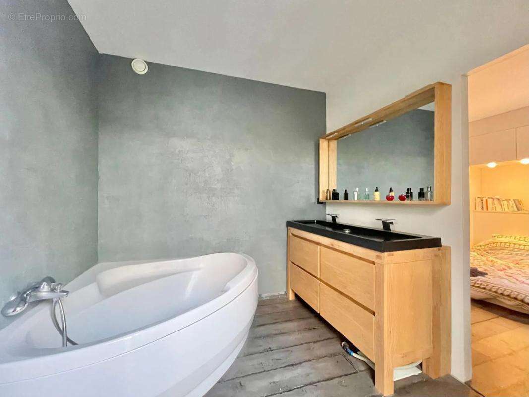 Maison à LE PLESSIS-ROBINSON