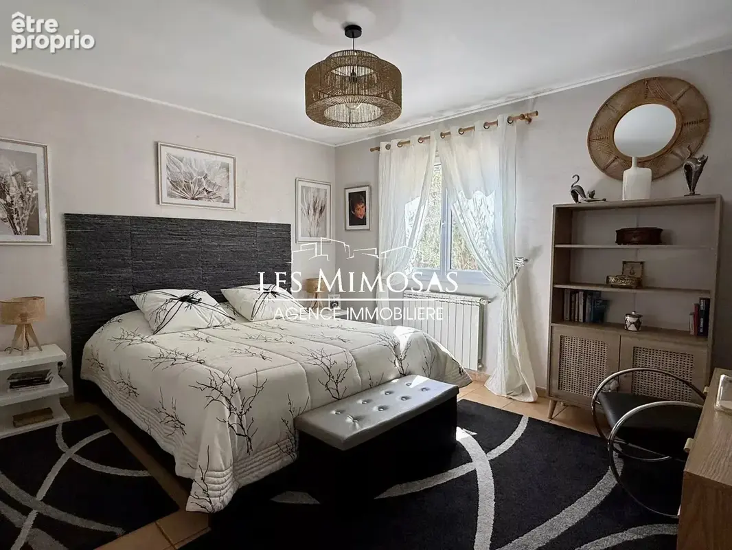 Vidauban, maison de plain-pied  – terrain 2500m² – piscine – garage - photo 22