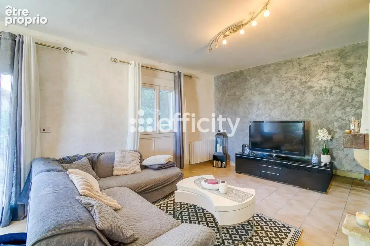 Maison 7 pièces 185 m² à vendre à Saint-Pierre-De-Chandieu (69780) - photo 9
