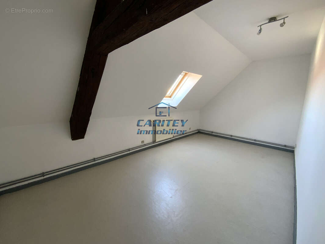 Appartement à HERICOURT
