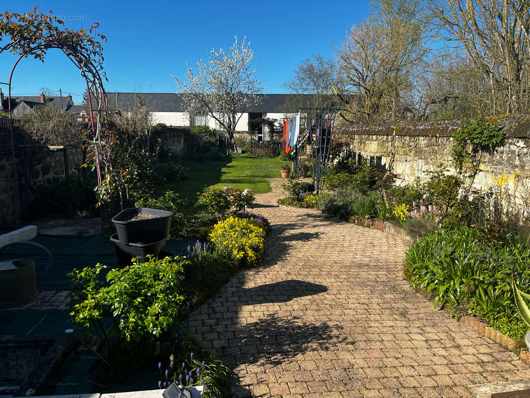 Maison à CHOUZE-SUR-LOIRE