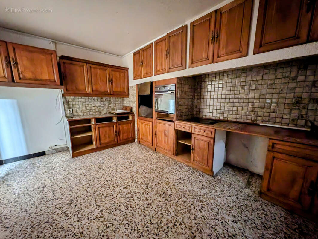 Appartement à LEZIGNAN-CORBIERES