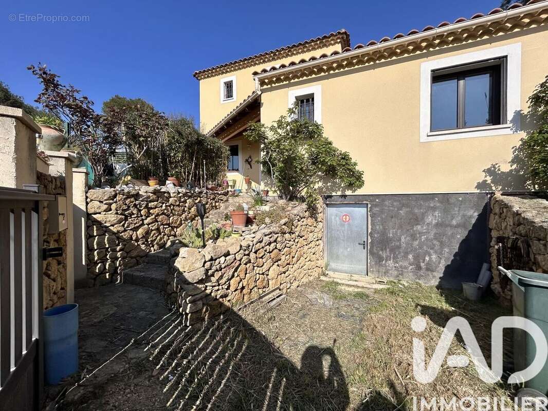 Photo 4 - Maison à SALON-DE-PROVENCE