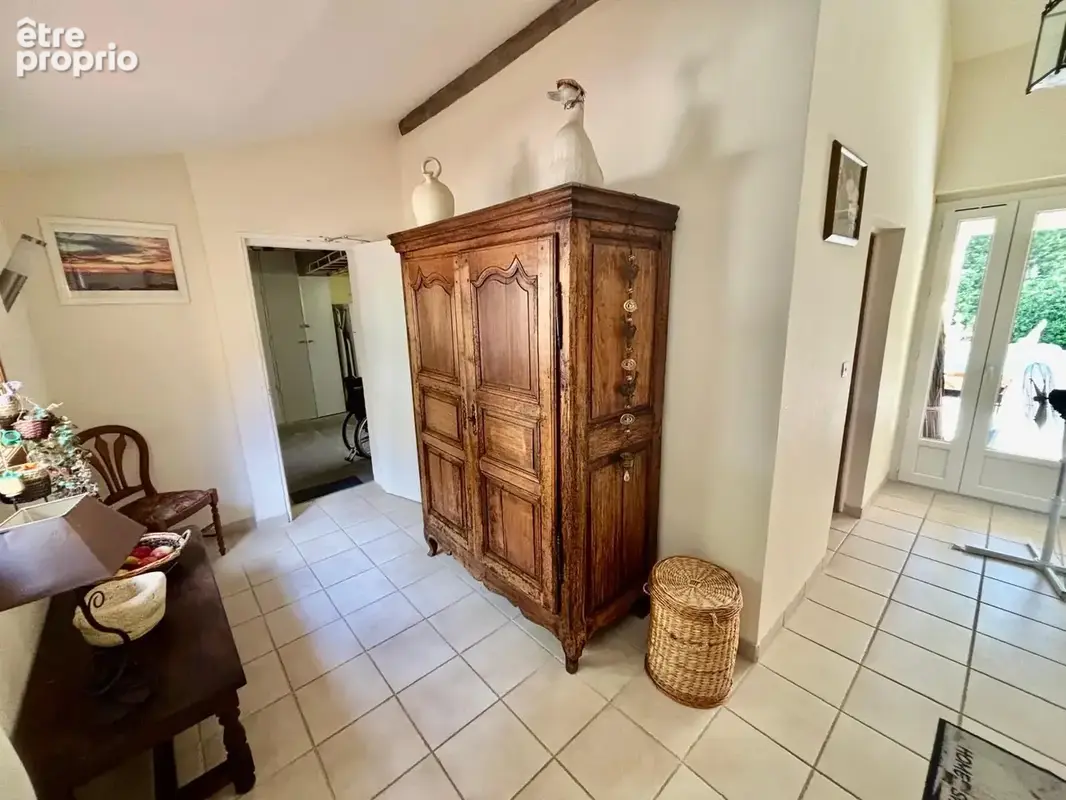 Proche GRIGNAN ,Belle Villa avec piscine, jardin et garage. - photo 20