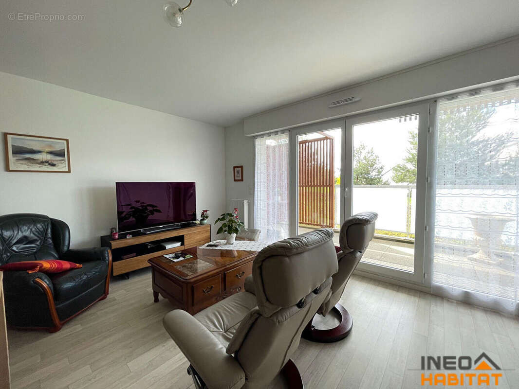 Appartement à LA MEZIERE