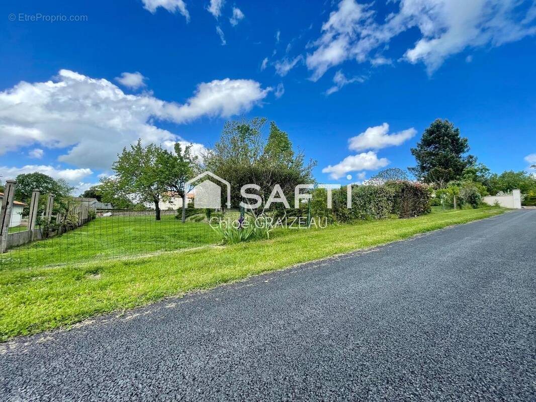 Photo 1 - Terrain à FAYE-L&#039;ABBESSE