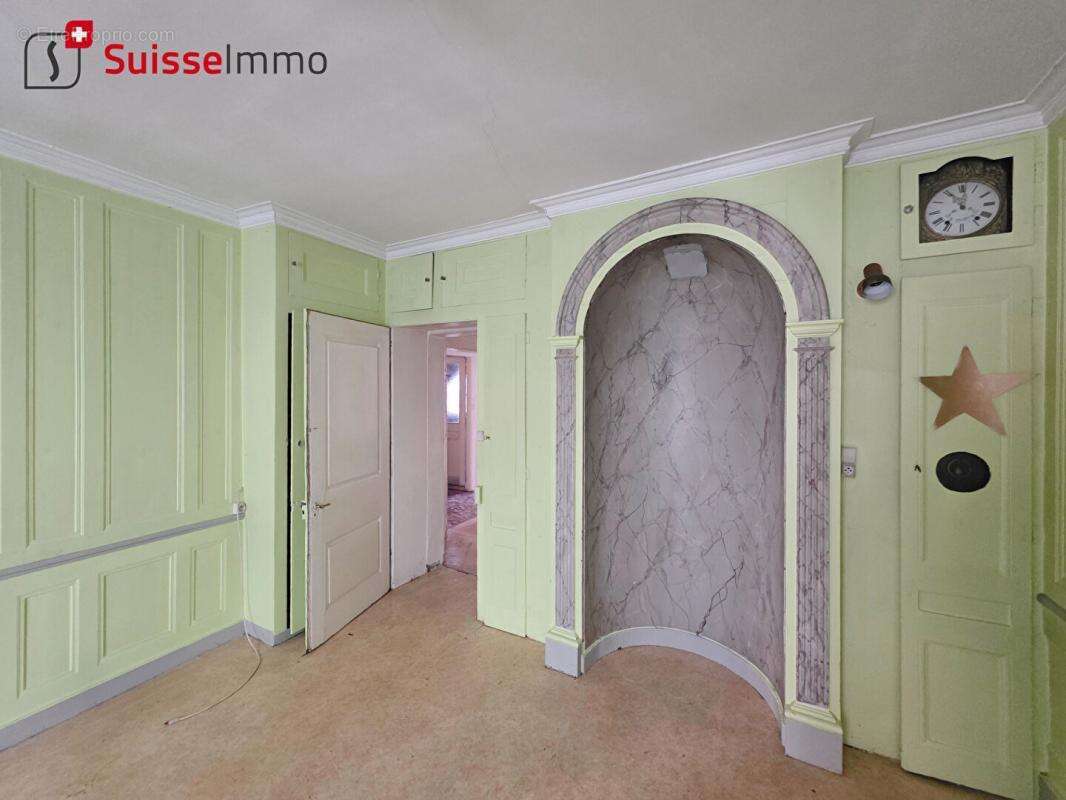 Maison à CLERVAL