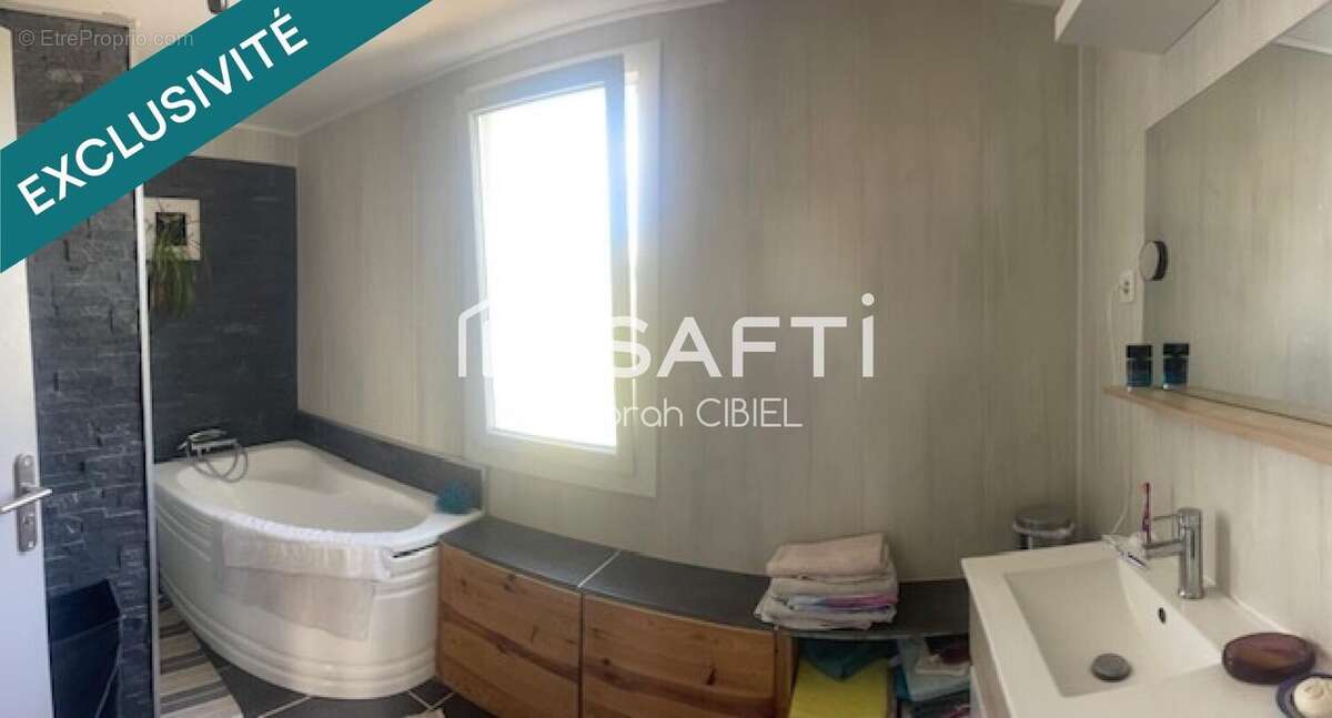 Photo 5 - Maison à LA FARE-LES-OLIVIERS