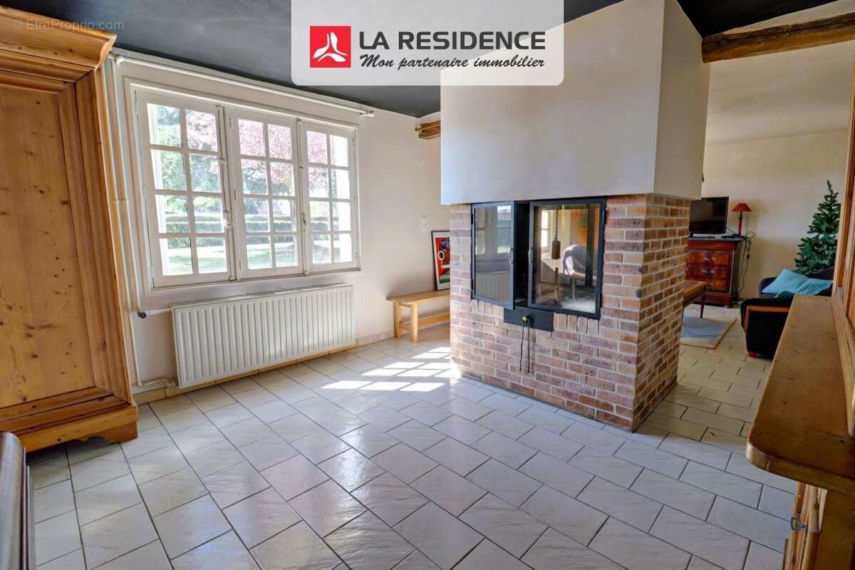 Maison à LA HAYE-MALHERBE