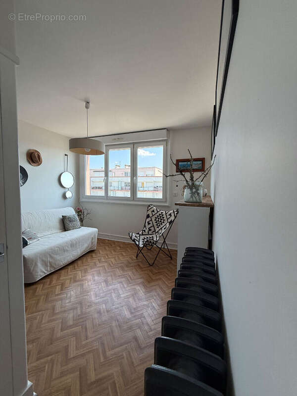 Lorient centre ville appartement t3 avec balcon et parking - photo 4