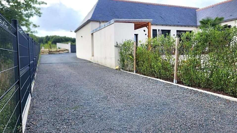 Maison à LIGNIERES-DE-TOURAINE
