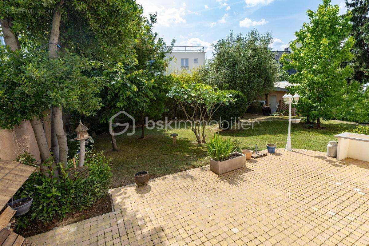 Maison à BOIS-COLOMBES