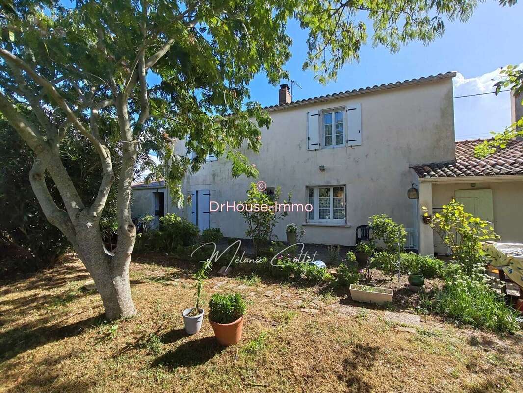 Maison à PUYRAVAULT