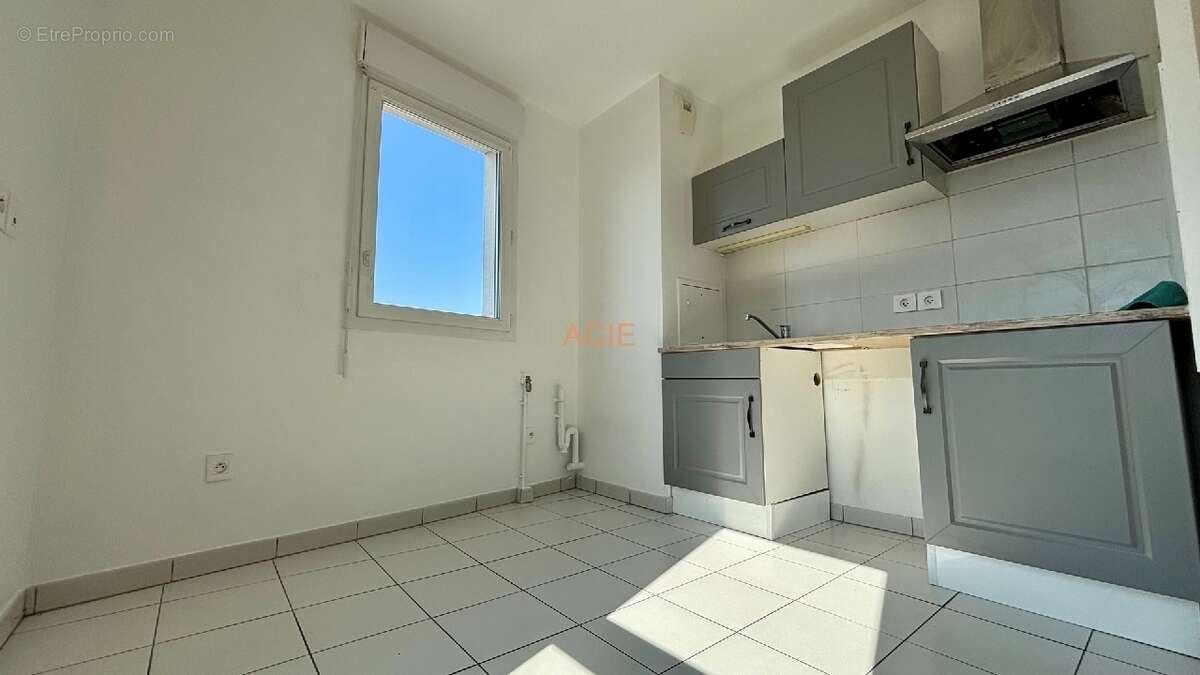 Appartement à LOUVRES