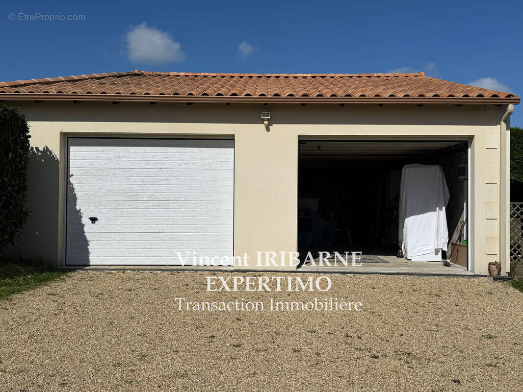 Propriété de Plain-Pied, 4 Chambres, Double Garage et Pisicine. - photo 15
