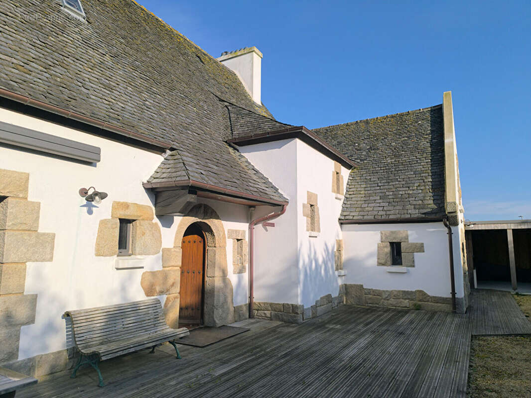 Maison à LOCQUIREC