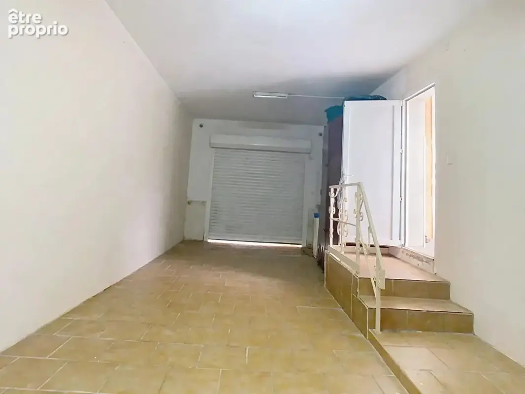 Maison familiale de plain-pied 135 m² à ISTRES - Terrain 800 m² - 4 chambres - Garage 36 m² - photo 11