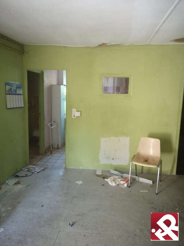 Maison à SAINT-SULPICE-LES-CHAMPS