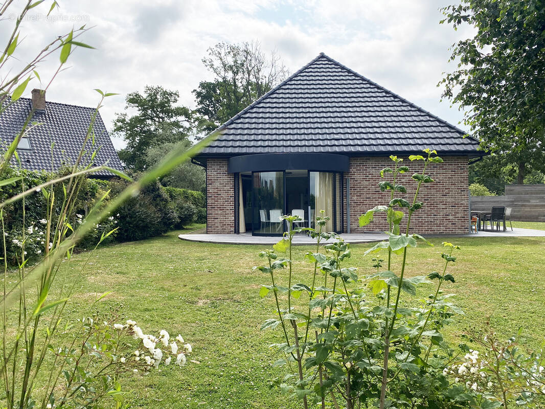 Maison à ESQUELBECQ