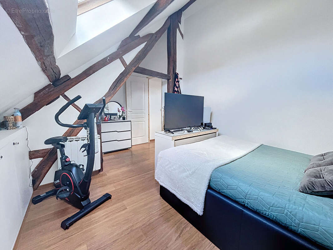 Maison à BRIIS-SOUS-FORGES