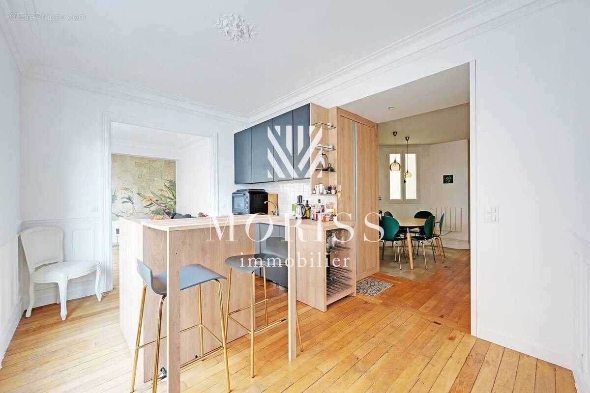 Appartement à PARIS-18E