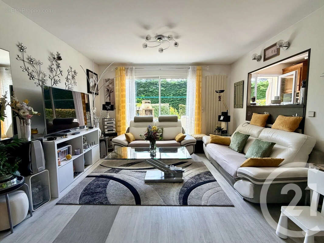Appartement à THORIGNY-SUR-MARNE