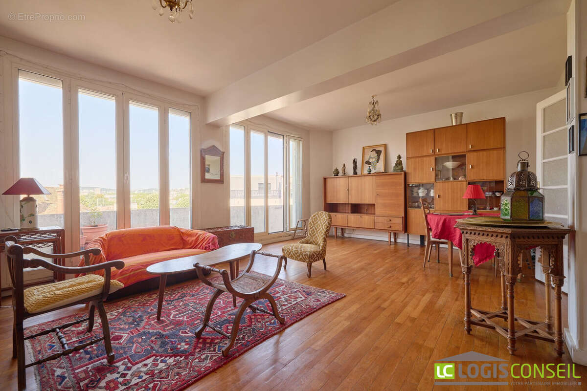 Appartement à BOURG-LA-REINE