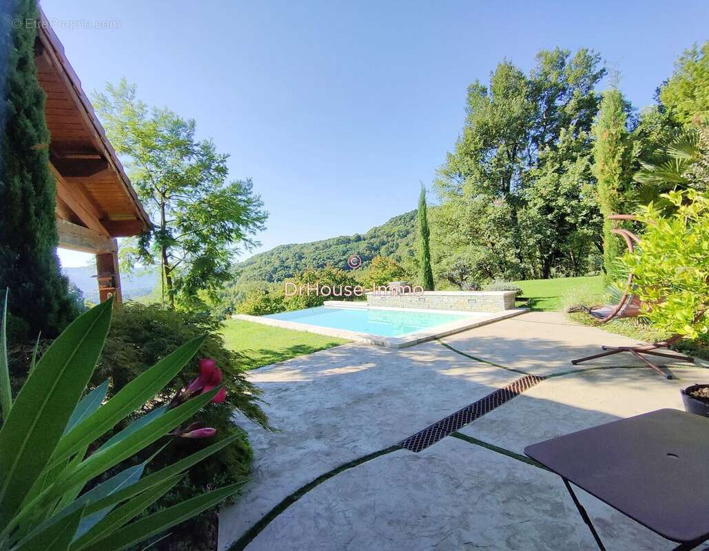 Maison à SAINT-VERAND