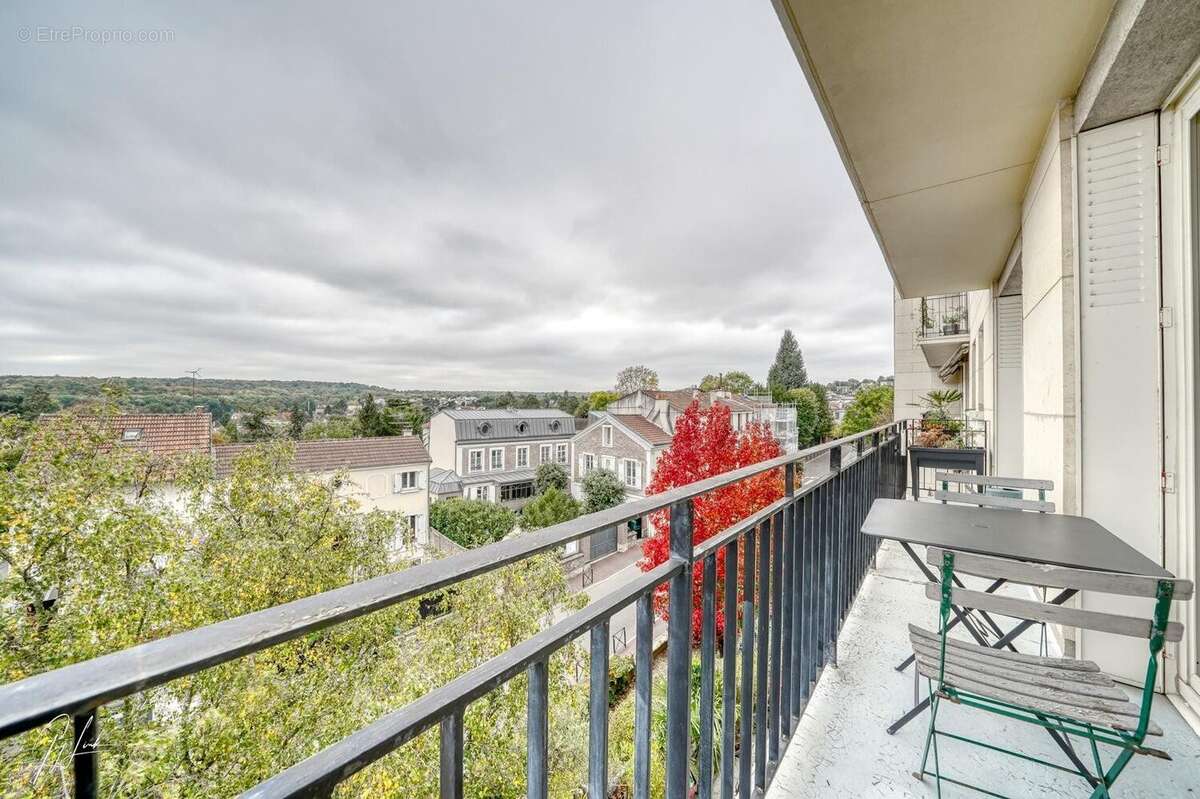 Appartement à GARCHES