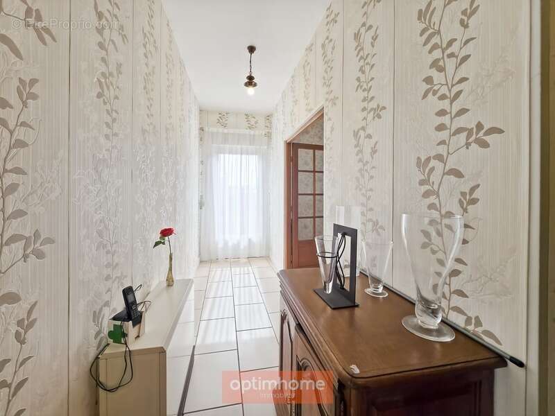 Maison à CROISILLES