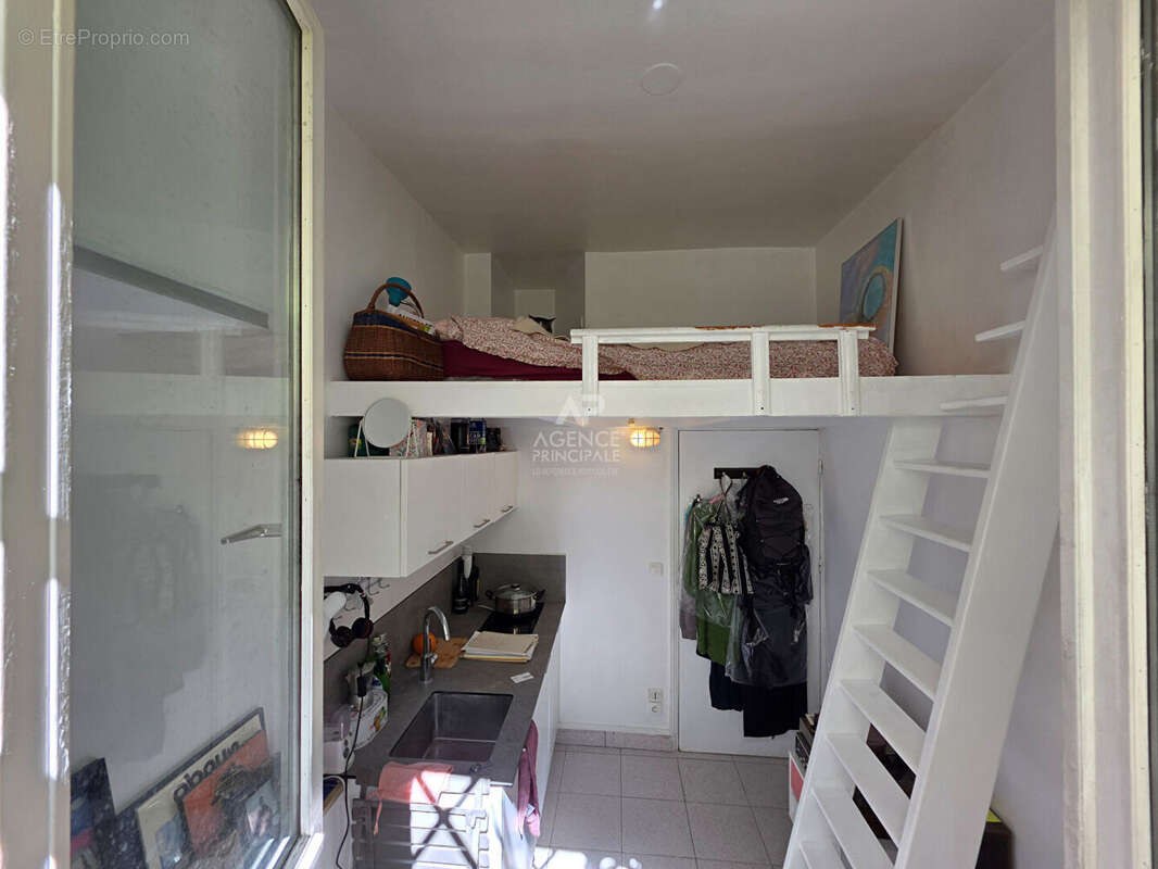 Appartement à PARIS-18E