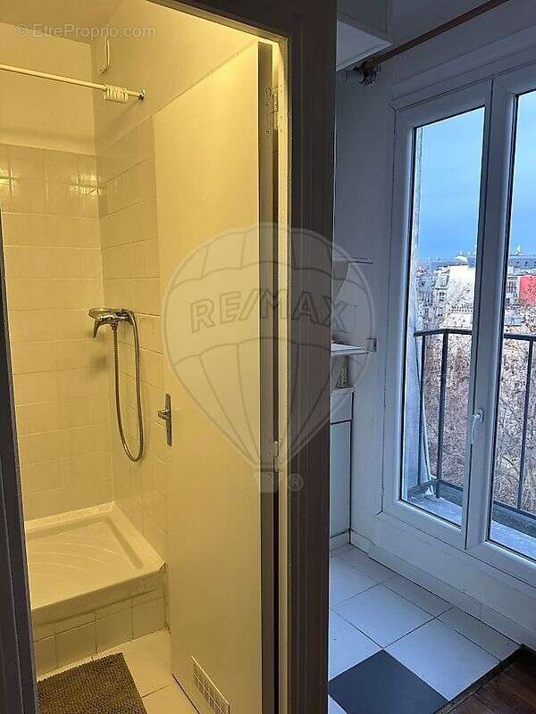 Appartement à PARIS-10E