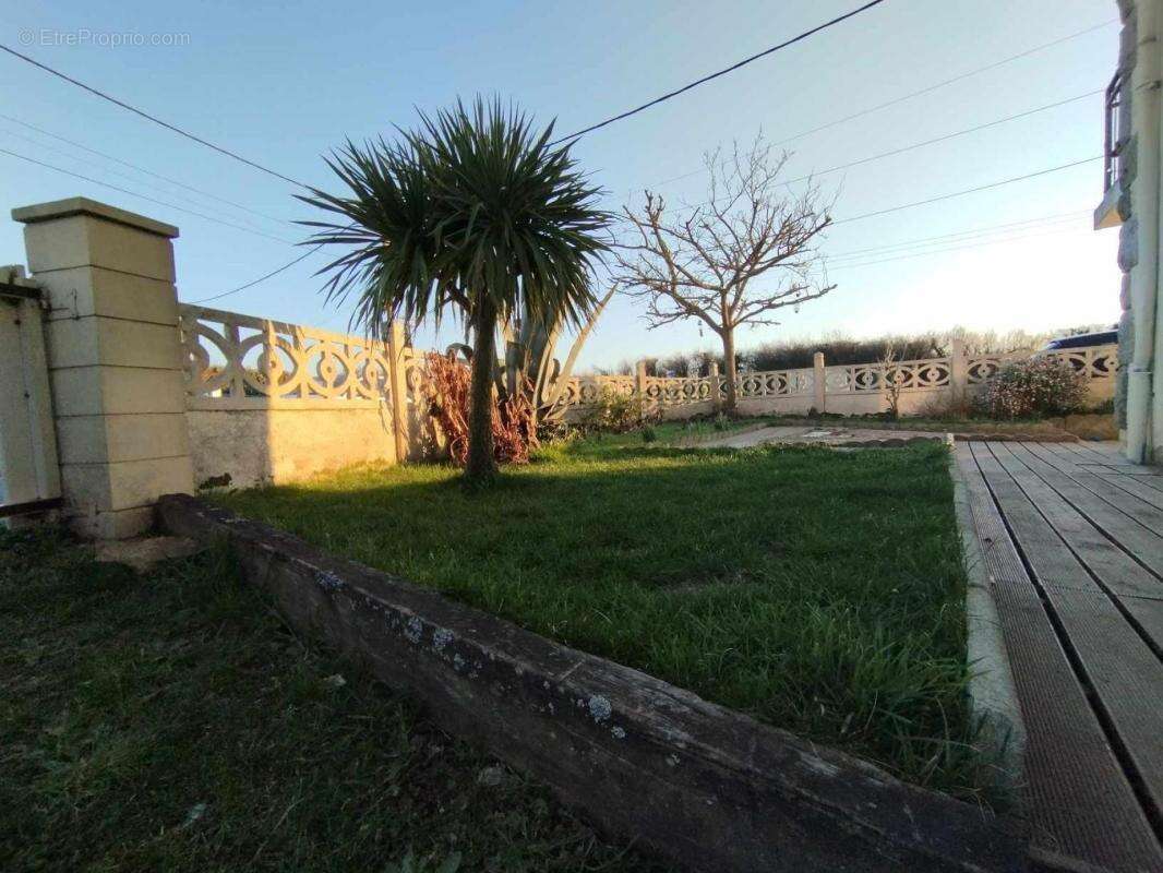 Maison à LE TOUR-DU-PARC