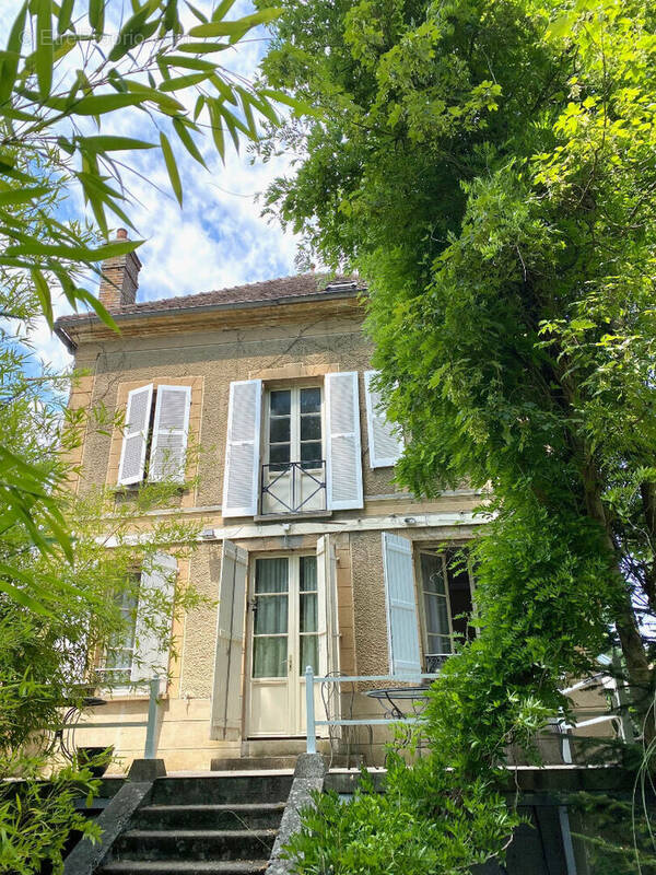 Maison à VOULX