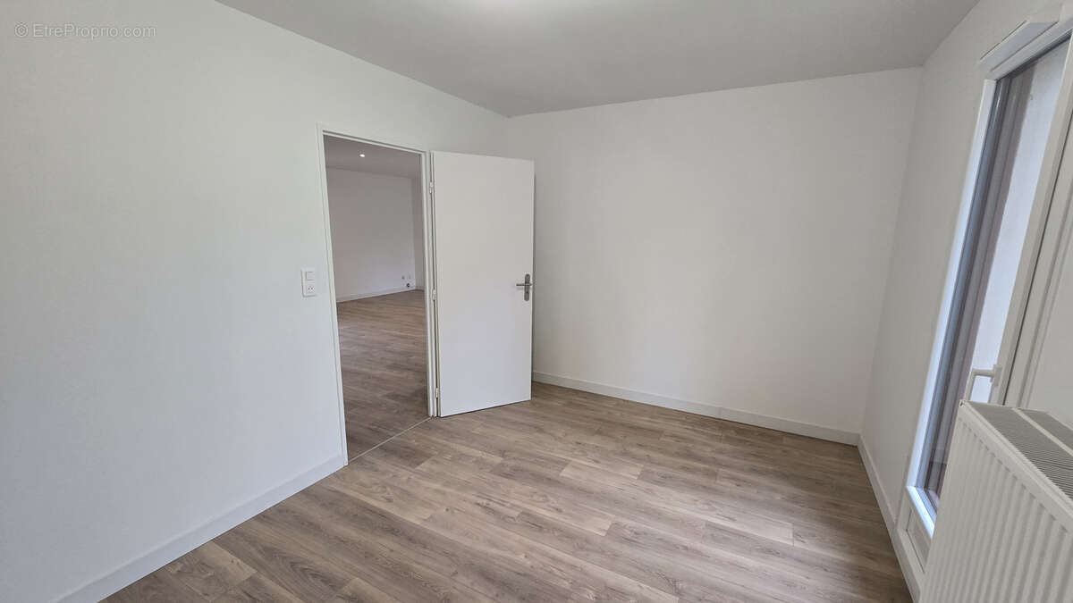 Maison à LONGESSAIGNE