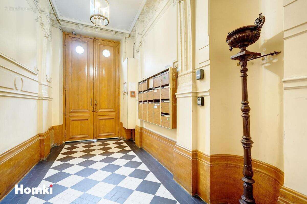 Appartement à PARIS-10E