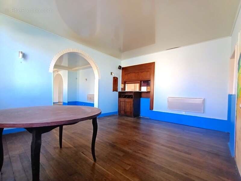 Appartement à VILLEVALLIER