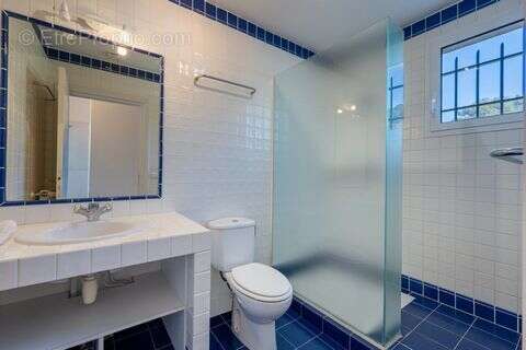 Maison à ROQUEFORT-LES-PINS