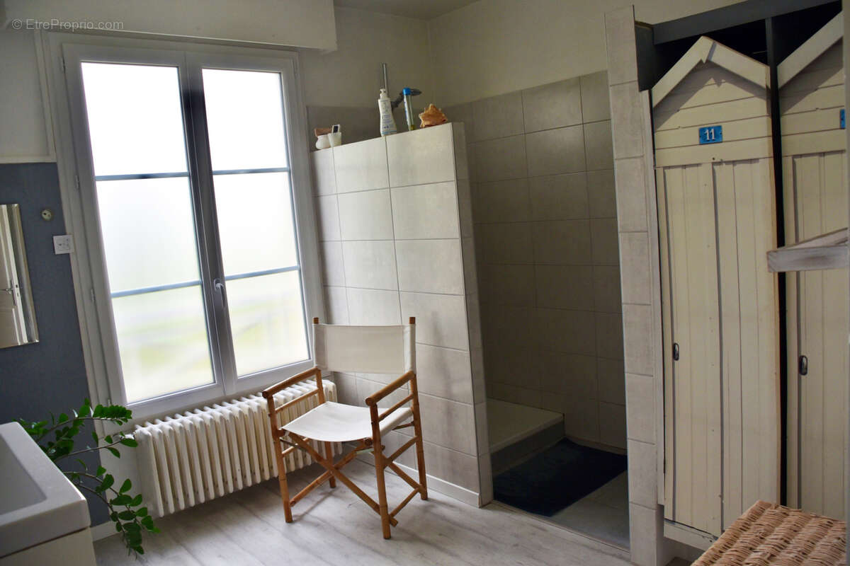 Maison à THOIRY