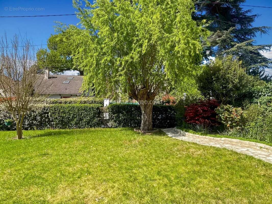 Maison à SOISY-SUR-SEINE