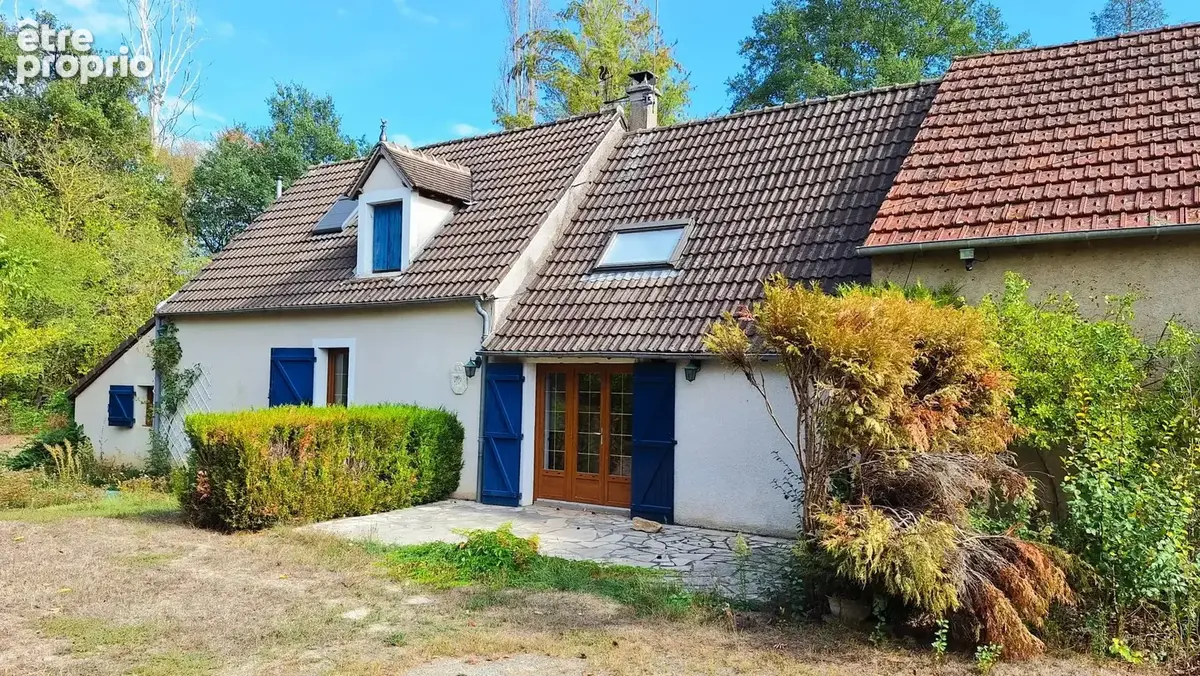Photo Maison à Saint-Jeanvrin au prix de 139 000€